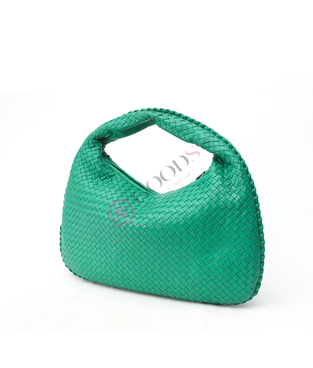 Medium Veneta Bag