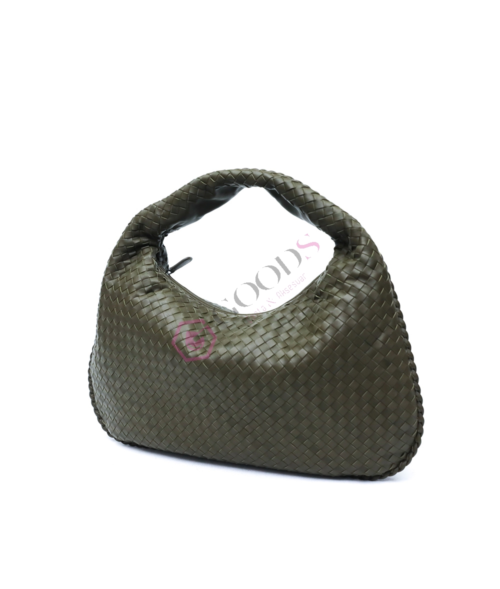 Medium Veneta Bag