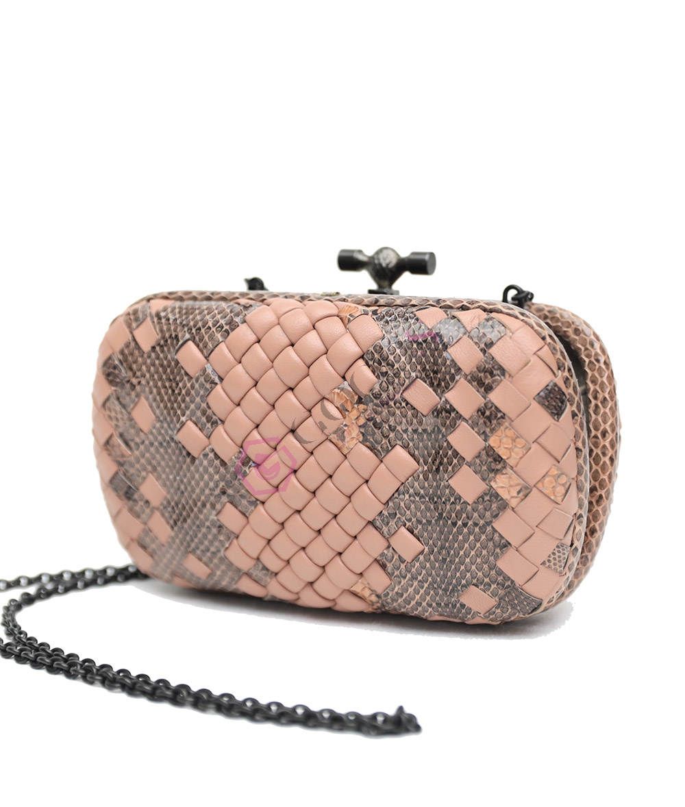 Snake Chain Knot clutch